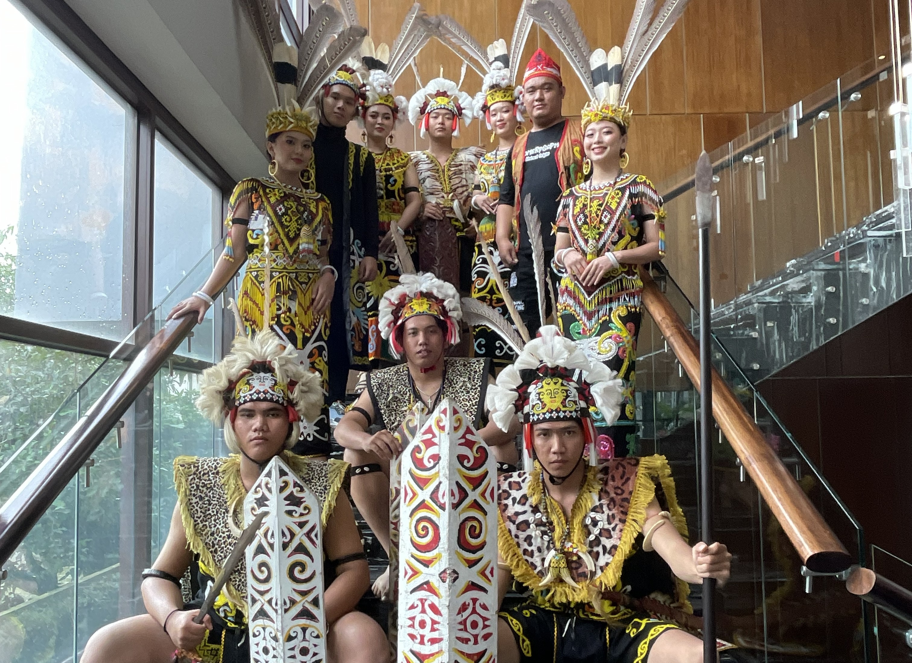 Tari Dayak Ngayau