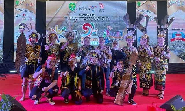 Tari Dayak Ngayau